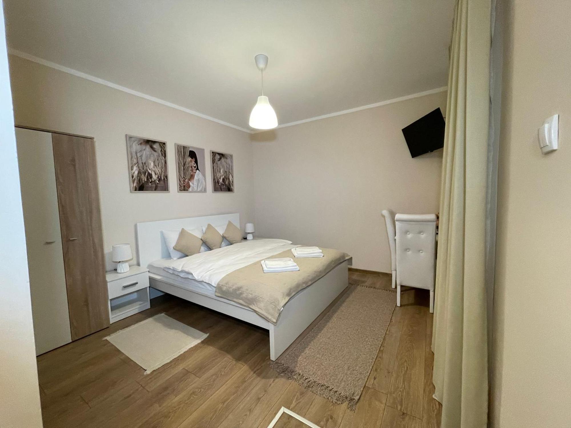 Airport Apartments Alexandra Surčin Εξωτερικό φωτογραφία